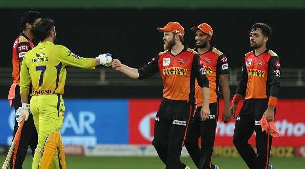 IPL 2020 : धोनी की चतुर कप्तानी से मिली CSK को जीत, SRH नहीं हासिल कर सकी 168 रनों का लक्ष्य