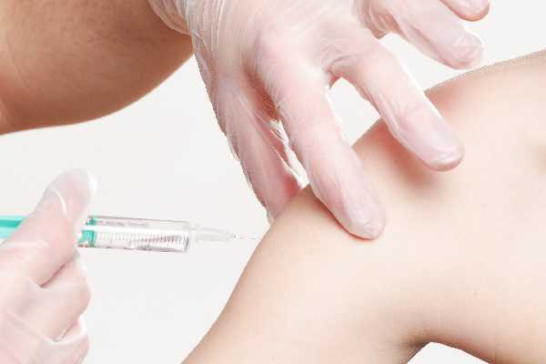 Vaccinations का नया रिकॉर्ड, 90 करोड़ पार हुआ आंकड़ा