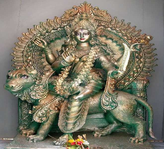 नवरात्र के छठे दिन मां कात्यायनी की अराधना, आज होगा बेलवरण