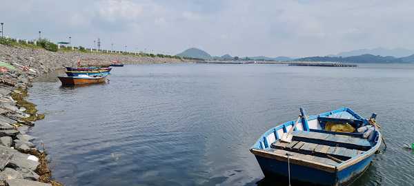 अनोखी चोरी: पतरातू डैम से नाव की चोरी, सदमे में नाविक
