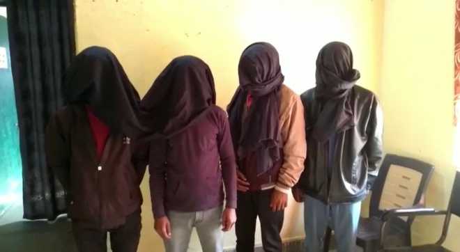 नक्सली संगठन TPC के नाम पर लेवी वसूलने वाले 4 अपराधी देसी कट्टा और कारतूस के साथ गिरफ्तार