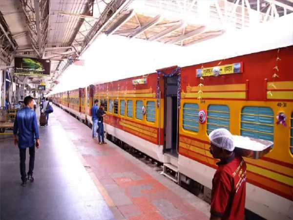 केंद्रीय रेल मंत्रालय ने झारखंड को दी सौगात, जसीडीह से पुणे के लिए रेल सेवा शुरू