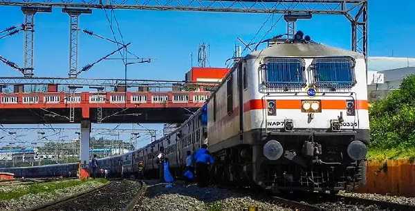 यात्रीगण कृपया ध्यान दें ! हटिया से मुंबई के बीच चलेगी Special Superfast Train, देखें Schedule