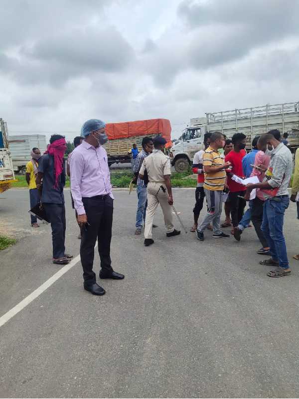 डीटीओ ने चलाया वाहन चेकिंग अभियान, 4 लाख वसूला फाइन