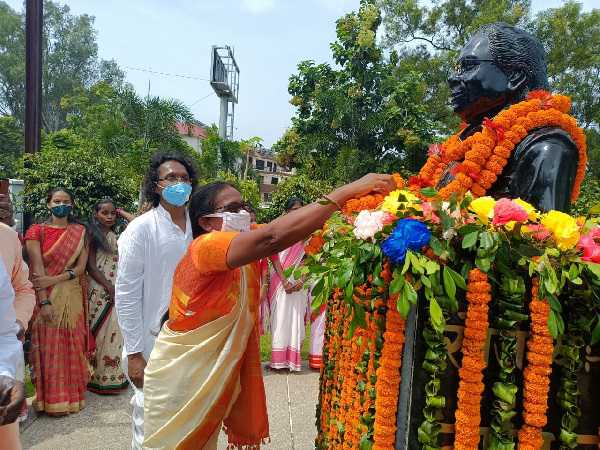 Ram Dayal Munda's 82nd birth anniversary: आदिवासी समाज ने किया याद