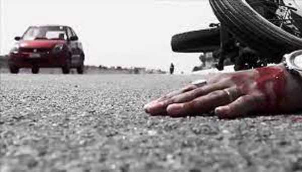 Road Accident: ऑटो और बाइक में जोरदार टक्कर, दो लोगों की दर्दनाक मौत