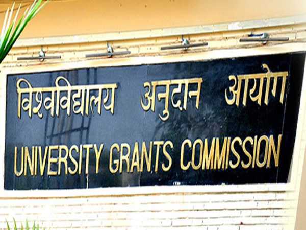 UGC ने सभी राज्यों में कॉलेज और हॉस्टल बंद करने का दिया आदेश
