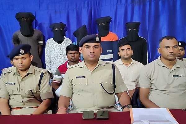 चाईबासा एयरपोर्ट रेपकांड में सात युवकों को पुलिस ने किया गिरफ्तार