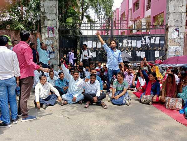 हटाए गए डोरंडा कॉलेज में कार्यरत सभी 116 अनुबंध कर्मी