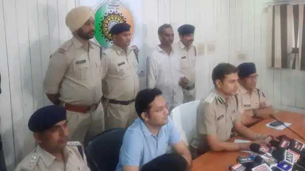 रायपुर पुलिस ने आतंकी फंडिंग मामले में 9 साल से फरार आरोपी को देवघर से किया गिरफ्तार