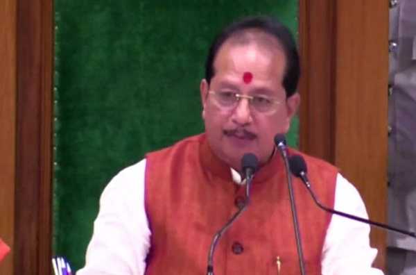 नीतीश सरकार के फ्लोर टेस्ट से पहले विधानसभा स्पीकर विजय सिन्हा ने दिया इस्तीफा