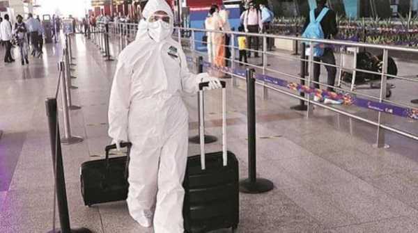 विदेश से भारत आने वाले 11 यात्रियों में मिले ओमिक्रॉन के सब वैरिएंट, जानें भारत में कोरोना की स्थिति