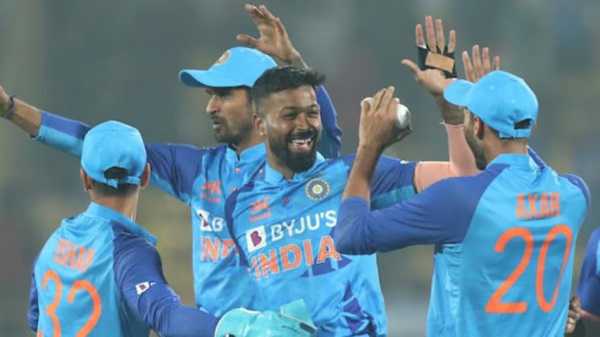 न्यूजीलैंड के खिलाफ टी-20 सीरीज के दूसरे मैच में टीम इंडिया ने 6 विकेट से दर्ज की जीत, सीरीज में कर ली 1-1 की बराबरी