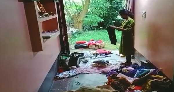 चोरों ने बंद घर से उड़ाये लाखों रूपये समेत जेवरात