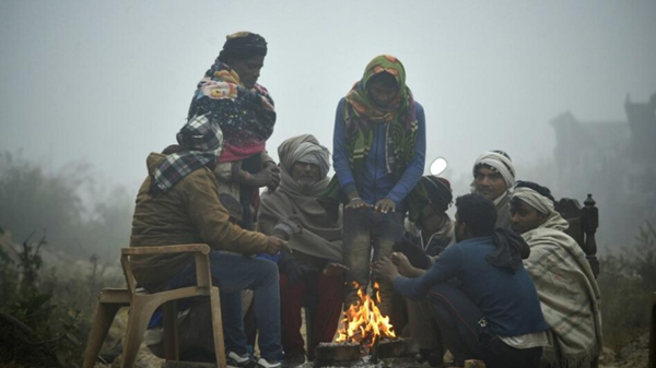 Jharkhand Weather Update: बारिश के बाद राज्य में मौसम का बदला मिजाज, तापमान में आई गिरावट, जानिए आज के मौसम का हाल