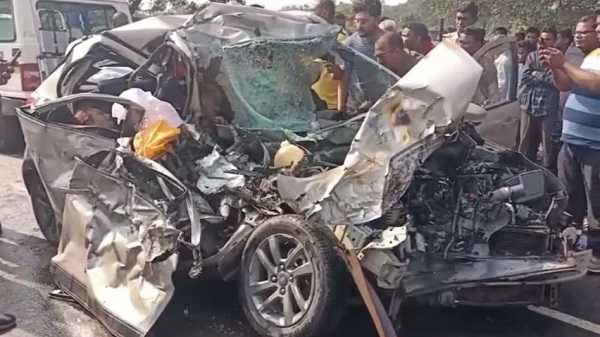शादी से लौट रहे कार सवार दुल्हा-दुल्हन समेत 5 लोगों को ट्रक ने रौंदा, दर्दनाक मौत
