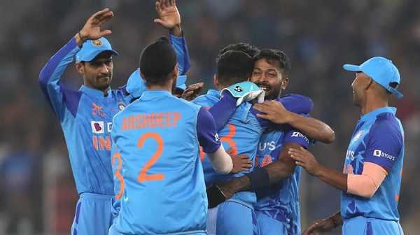 भारत ने न्यूजीलैंड को 2-1 से करारी शिकस्त देते हुए रचा इतिहास, टी20 में हासिल की सबसे बड़ी जीत
