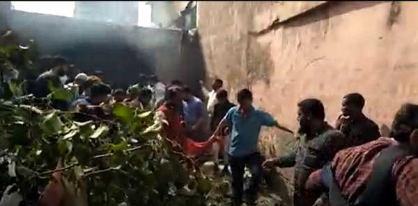 रुड़की: पटाखों के गोदाम में लगी आग 4 जिंदा जले,दो की हालत गंभीर, जानें पूरी रिपोर्ट