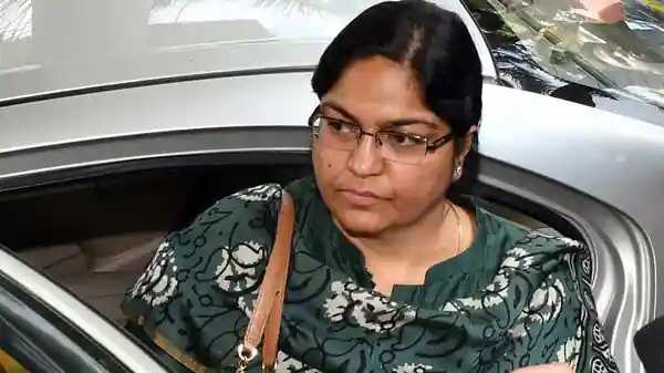 निलंबित IAS पूजा सिंघल की ईडी कोर्ट में हुई पेशी,  डिस्चार्ज फाइल के लिए मांगा समय, ईडी ने किया इनकार