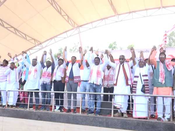 सरना धर्म कोड नहीं तो वोट नहीं, मोरहाबादी मे हुआ आदिवासी संगठनों का महाजुटान, जाने पूरी रिपोर्ट