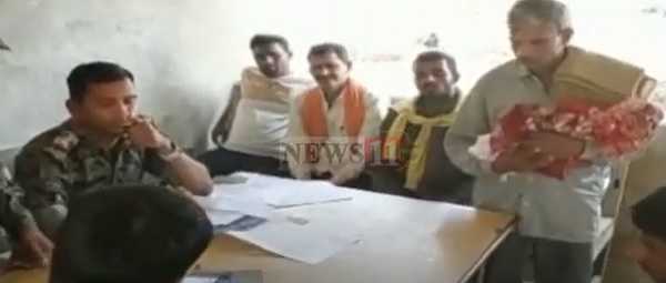 पुलिस के पैरों से कुचल कर हुई नवजात की मौत के मामले में  CM ने दिए जांच के आदेश, विपक्ष ने बोला हमला