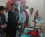 जंगली फल खाने से 27 बच्चे हुए अस्पताल में भर्ती, श्रम मंत्री सत्यानंद भोक्ता ने स्वास्थ्य केंद्र का किया दौरा