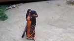 बिहार: अस्पताल परिसर में सरेआम महिला से छेड़छाड़, जबरन चुम्मा लेकर फरार हुआ मनचला