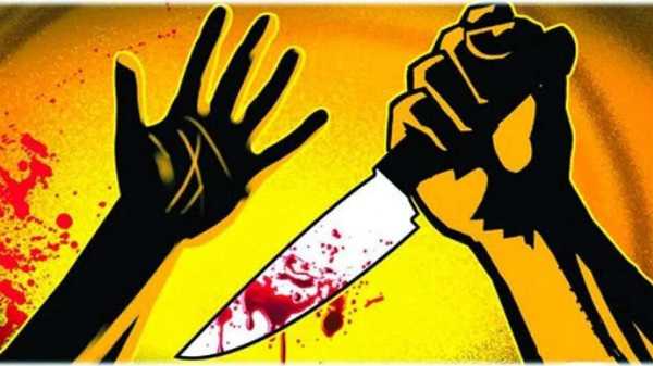 दोस्ती नहीं करने पर युवक ने  घर घुसकर की मारपीट, युवती पर चाकू से किया जानलेवा हमला