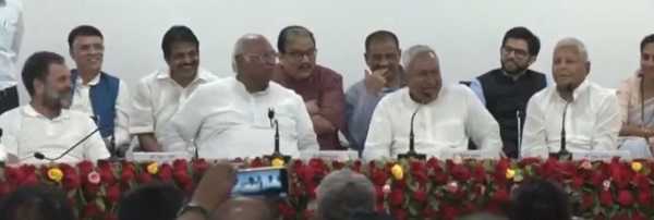 राहुल गांधी बनेंगे 'दुल्हा', बैठक में RJD सुप्रीमो लालू यादव ने दी सलाह, देखें Video