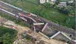 ओडिशा के  बालासोर रेल हादसे से हिला पूरा देश, ममता ने कहा- यह राजनीति करने का समय नहीं