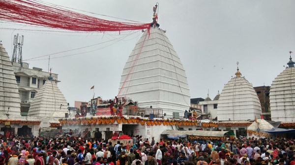 बाबा नगरी में उमड़ा आस्था का सैलाब,सावन का पहला सोमवार आज