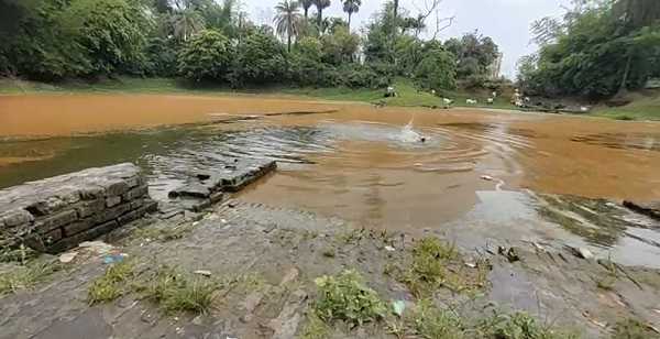 हजारीबाग का अनोखा तालाब जिसमें डुबकी लगाने से त्वचा रोग से मिलता है छुटकारा