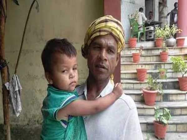 अपनी 3 बेटियों को कुएं में फेंककर मां ने लगाई फांसी, पति का रो-रोकर बुरा हाल