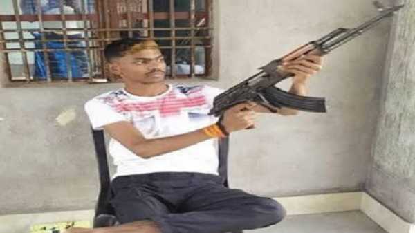 सोशल मीडिया में सक्रिय है कुख्यात अमन साहू गिरोह का मयंक सिंह, शेयर की हथियारों की तस्वीरें