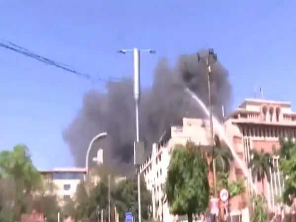 भोपाल के मंत्रालय भवन में लगी भीषण आग, दस्तावेज भी जलकर खाक