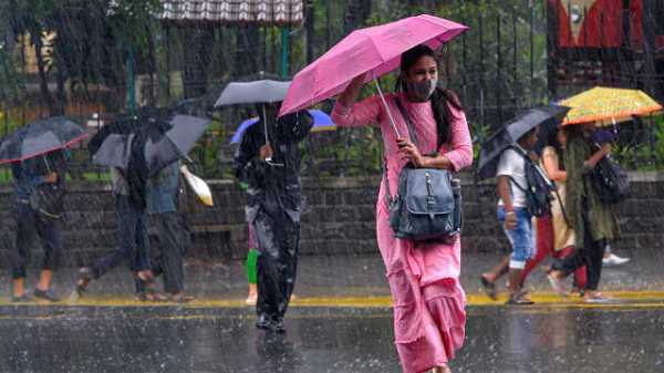 Weather Update: झारखंड समेत इन राज्यों में बारिश का ALERT जारी, पढ़ें अपने शहर का ताजा अपडेट