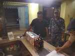 SDO चास ने 'अपना होटल' से जब्त किया अंग्रेजी शराब व बीयर