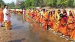 सिमडेगा में हनुमान मंदिर प्राण प्रतिष्ठा महोत्सव पर निकाली गई भव्य कलश यात्रा