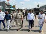 बालूमाथ में पुलिस प्रशासन ने रामनवमी पर्व को लेकर निकाला गया फ्लैग मार्च