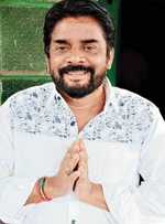 जमशेदपुर संसदीय सीट से बहरागोड़ा के झामुमो विधायक समीर मोहंती के चुनाव लड़ने की चर्चा
