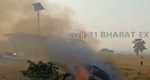 रांची एयरपोर्ट के पास खड़ी कार में लगी आग, धू-धूकर जली कार; देखें Video