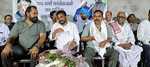 बिष्टुपुर में कांग्रेसियों ने बैठक कर बनाई चुनावी रणनीति, समीर मोहंती का किया स्वागत