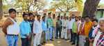 झामुमो, कांग्रेस, आम आदमी पार्टी ने इंडिया गठबंधन उम्मीदवार केएन त्रिपाठी के पक्ष मे कामता चकला गांव में की बैठक, चलाया जनसंपर्क अभियान