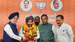 कांग्रेस छोड़ अरविंदर सिंह लवली ने BJP में की वापसी, कहा- 'राजनीति छोड़ दूंगा लेकिन BJP नहीं छोड़ूंगा'