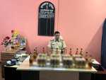 सिल्ली में अवैध शराब का परिवहन करते एक व्यक्ति गिरफ्तार