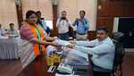 BJP प्रत्याशी Sita Soren ने नामांकन किया दाखिल