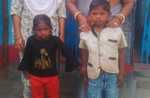 दो मासूम भाई-बहन को चैनपुर के तिगावाल गांव में छोड़कर पिता फरार